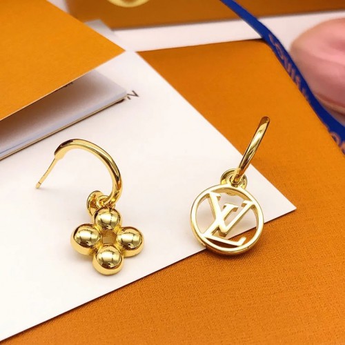 Gold Retro Flower Earrings